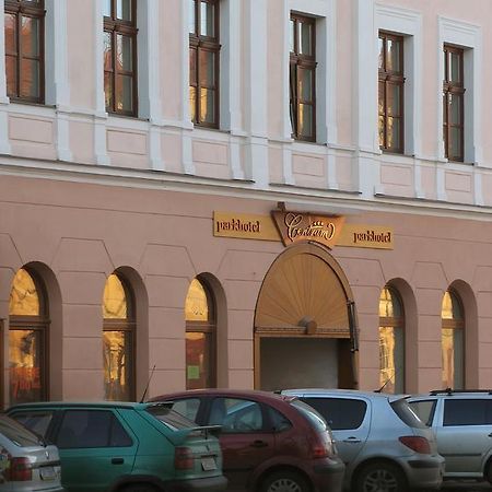 Parkhotel Centrum Spišská Nová Ves Bagian luar foto