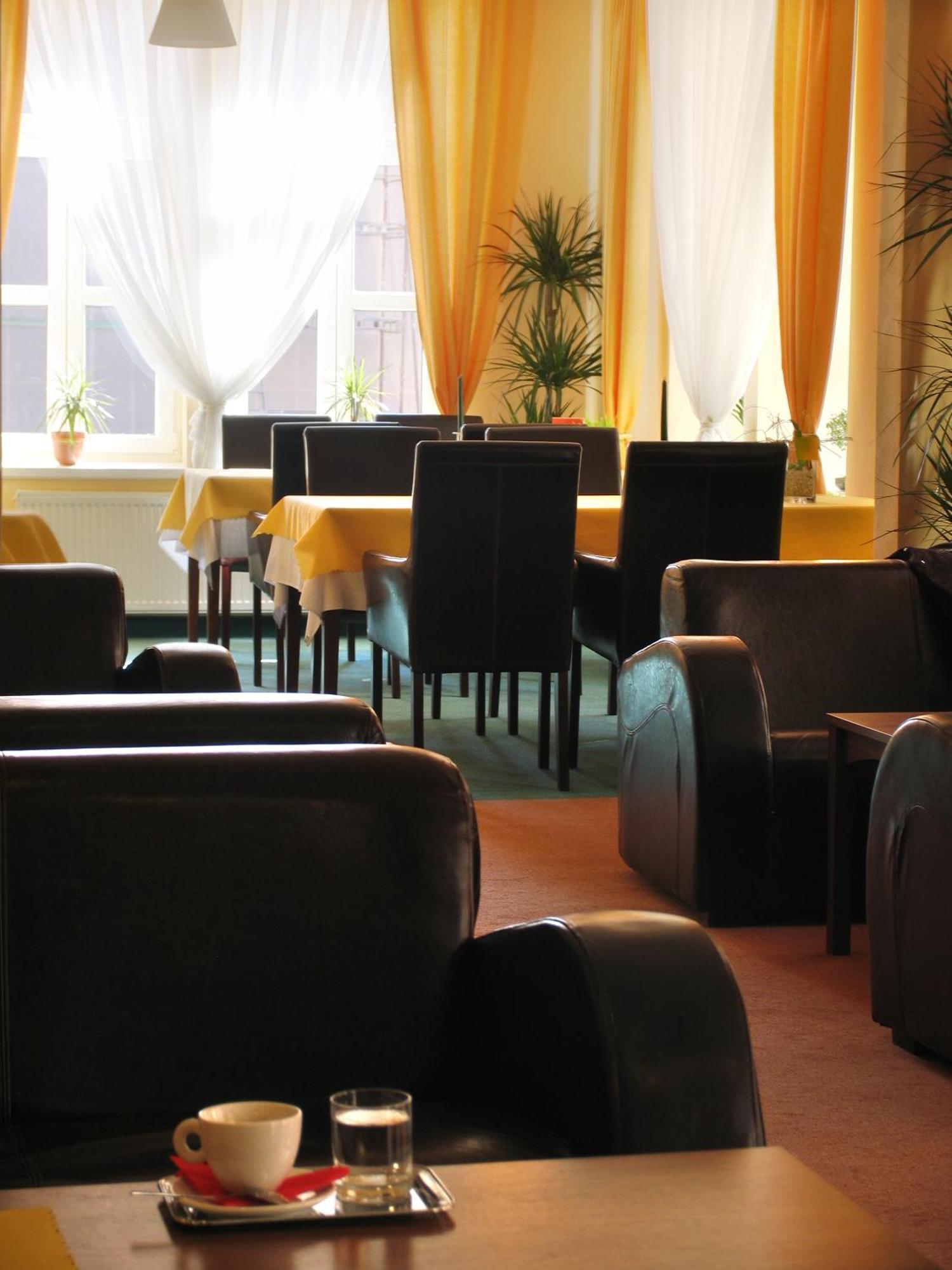 Parkhotel Centrum Spišská Nová Ves Bagian luar foto