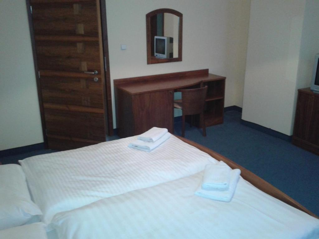 Parkhotel Centrum Spišská Nová Ves Ruang foto
